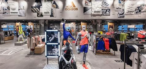 adidas outlet la roca village